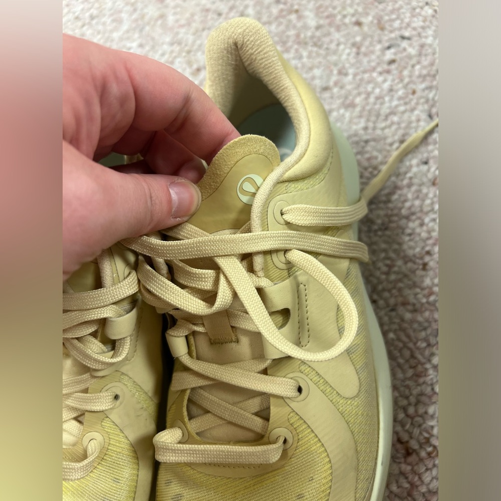 Lululemon Women Shoes 6.5 - Picture 6 of 10